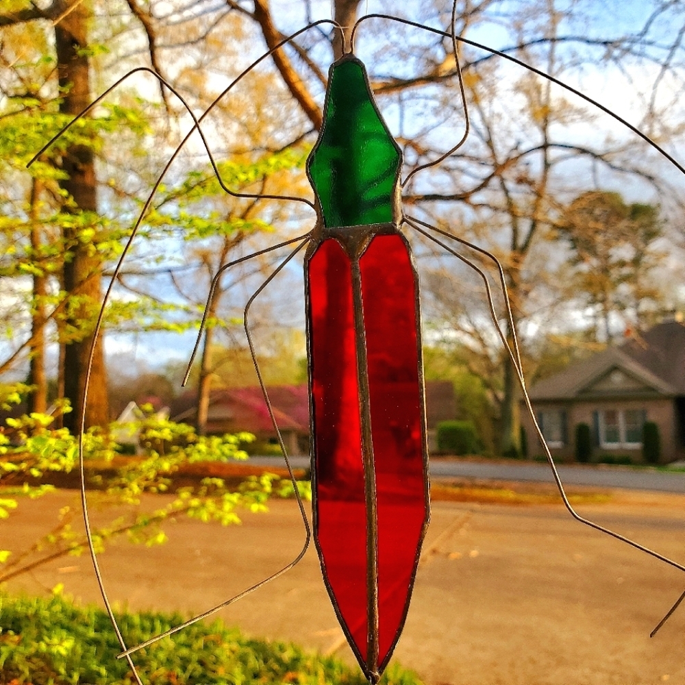VINTAGE STAINED GLASS Suncatcher Artwork of a Beetle Red & Green with Wire Legs - Picture 6 of 10